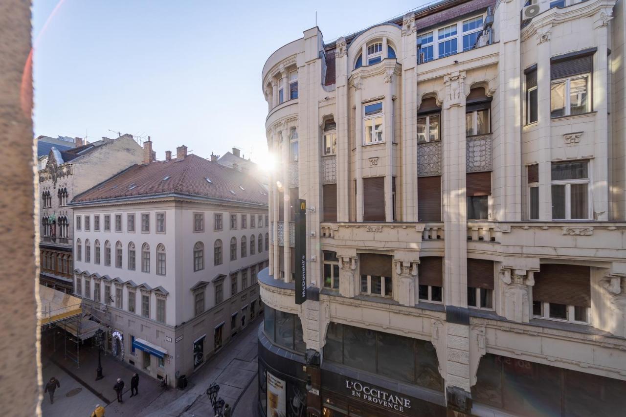 Elisabeth Apartment On Vaci Street Budapest Exterior photo